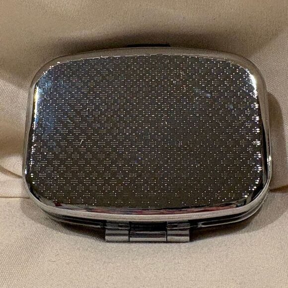 Retro Humor Pill Travel Pill Box 2 Compartment Medicine Pill Case NEW - Picture 3 of 4